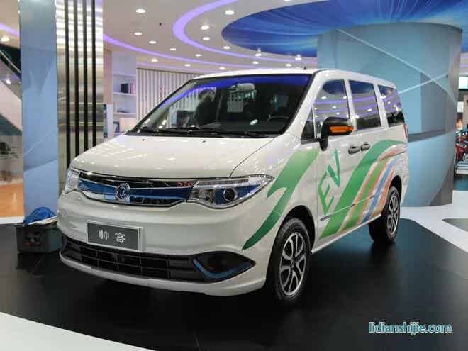 搭載國(guó)能鋰電池的帥客EV