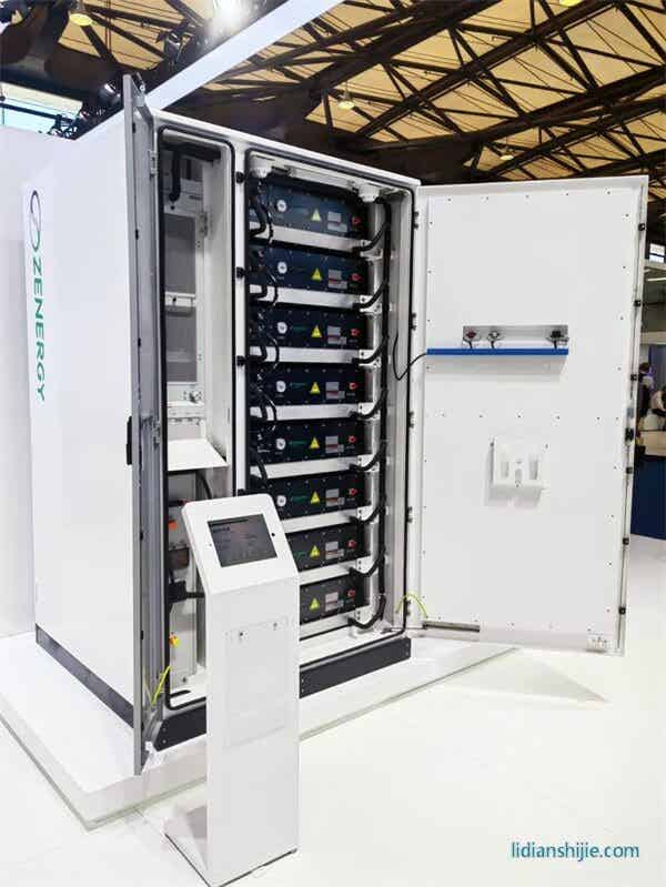 402KWh/418KWh戶外柜