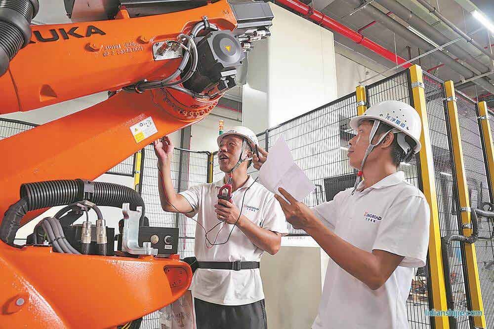 龍巖市上杭縣上杭工業(yè)園區(qū)南崗金銅產(chǎn)業(yè)園的福建龍凈量道儲能科技有限公司年產(chǎn)6GWh鋰電池儲能系統(tǒng)項(xiàng)目現(xiàn)場