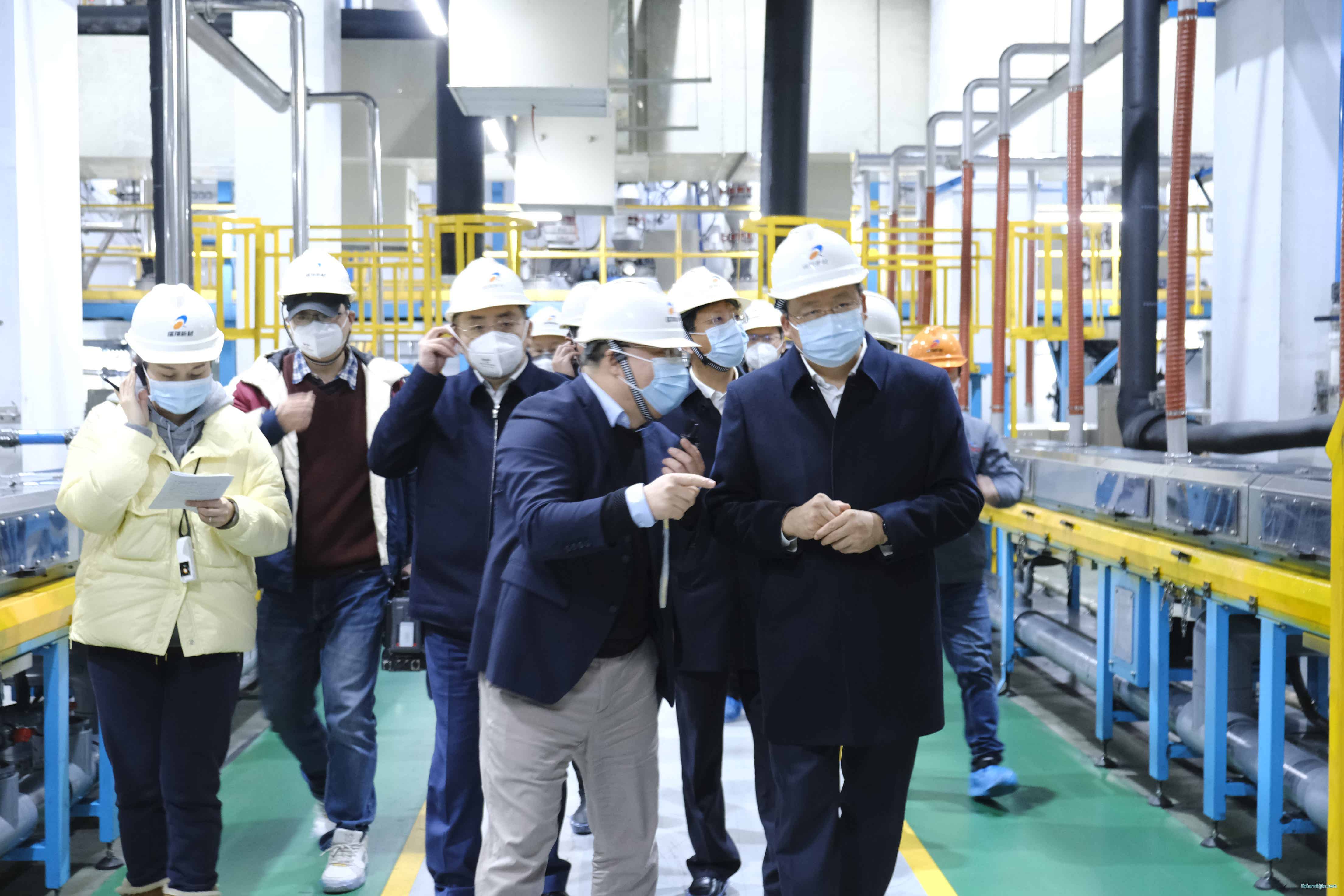 南通市委副書記、代市長吳新明來瑞翔新材調研